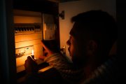 Los cortes de energía se reducen a hasta ocho horas en el día.