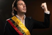Víctor Aráuz en su papel protagónico en la película 'Víctor presidente' estrenada el pasado 14 de noviembre.