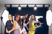Fotógrafo es denunciado públicamente de "acoso sexual" por famosas ecuatorianas