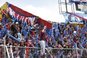 Más de 15 mil hinchas de Deportivo Quito llegaron al estadio Gonzalo Pozo para respaldar a su equipo.