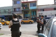 Este martes 17 de diciembre, policías se dirigieron al sitio donde se produjo el hecho violento, para resguardar la zona.