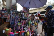 En la Bahía de Guayaquil se pueden encontrar juguetes, tanto bien hechos como feos, a módicos precios.
