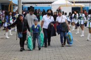 Cada semana, más de 100 canastas de víveres son entregadas a las familias más necesitadas.