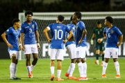Kendry Páez (10) es uno de los más criticados de La Tri en el Sudamericano Sub-20, tras caer ante Colombia