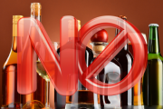 La Ley Seca prohíbe la venta, distribución y consumo de bebidas alcohólicas.