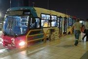 Al parecer, las puertas de los nuevos buses no abastecen para la subida y bajada.