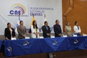 Autoridades del CNE durante la inauguración del voto en casa este 7 de febrero.