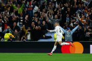 Kylian Mbappé celebra uno de sus goles ante el City este 19 de febrero.