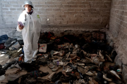 Se hallaron restos calcinados, fosas clandestinas y cientos de zapatillas, evidenciando la brutalidad del crimen organizado en México