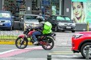 Como repartidores a domicilio se disfrazan los delincuentes en Quito.