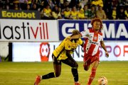 Técnico Universitario - Barcelona SC, el duelo de este 17 de marzo en Ambato.