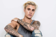 Desde su descubrimiento en YouTube hasta sus días de rebeldía, Justin Bieber ha vivido una montaña rusa de emociones, con varios arrestos en su historial.