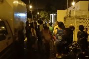 El ataque ocurrió alrededor de las 22:00 en la intersección de las calles Abdón Calderón y Séptima, en una zona céntrica cercana al estadio Folke Anderson.