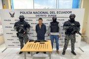 El ciudadano fue encontrado en poder de un fusil, municiones y un carro.