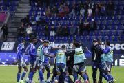Los jugadores de Emelec festejaron la victoria 2-1 sobre el cuadro rayado.