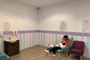 Sala de lactancia ubicada en Ciudad Comercial El Recreo, en Quito.