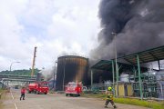 Fue controlado el incendio en la Refinería de Esmeraldas.