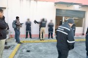Varios policías estaban involucrados en venta de armas.