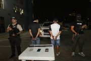 Los ladrones fueron capturados con una escopeta y tres teléfonos celulares en su poder.