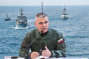 Vladimir Padrino López anunció el despliegue de drones y buques en aguas venezolanas.