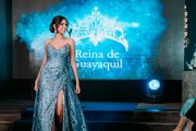 Valeria Coello, una de las 13 candidatas oficiales, durante su desfile en el certamen Reina de Guayaquil 2025.