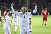 Cristiano Ronaldo y su festejo tras marcar su segundo gol ante Armenia.