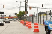La construcción de pasos elevados obliga a implementar desvíos en el norte de Guayaquil.