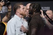 Canelo Álvarez peleará con Terence Crawford en Las Vegas.