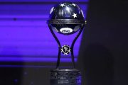 El trofeo de la Sudamericana será entregado al nuevo campeón el 22 de noviembre en Asunción.
