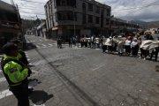 Hay protestas en Otavalo mientras Daniel Noboa cumple agenda.
