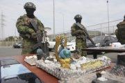 Las imágenes de la Santa Muerte fueron halladas durante las requisas.