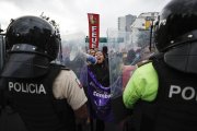 Los estudiantes aseguraron que salieron a protestar en paz hasta que fueron repelidos por los Policías.