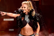 Britney Spears es una cantante y compositora estadounidense