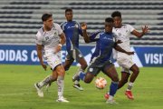 Emelec y Delfín se enfrentaron en el estadio Capwell.