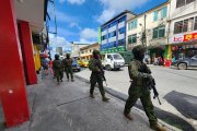 Fuerzas Armadas intensifican los patrullajes en sectores urbanos de Quinindé para reforzar la seguridad ciudadana.