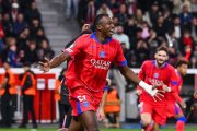 El nuevo contrato de Pacho en el PSG hasta 2030 incluye un sueldazo récord.