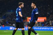 Lautaro Martínez (d) lidera el ataque nerazzurri en Milán.