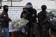 La Policía decomisó el dinero. La cifra informada fue inferior al millón de dólares, mientras que el abogado de Elit Corporation dijo que superaba el millón. 

MÁS DE UN MILLÓN DE DÓLARES APARECIÓ EL 20 DE MARZO DE 2026, DURANTE UN OPERATIVO DE LA DIRECCIÓN DE INVESTIGACIÓN ANTIDROGAS DE LA POLICÍA NACIONAL, EN EL SUBSUELO DEL EDIFICIO WORLD TRADE CENTER, EN EL NORTE DE QUITO
