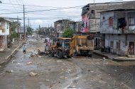 Cientos de pobladores de Babahoyo enfrentan las secuelas del desbordamiento de los ríos.