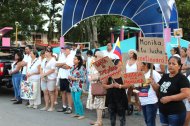 Los amigos de Monika Silva y representantes de colectivos sociales la despediran en el centro forénse de Santa Elena