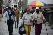 ADULTOS MAYORES EN PA (33117169)