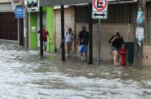GUAYAQUIL INUNDADA (10430649)