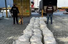 Las policías nacionales de Ecuador y España decomisaron droga.