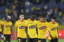 Toda la alegría del festejo amarillo mutó a drama. El empate los deja mal en la tabla.