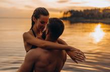 Estudios apuntan que entre más calor hace, sube el deseo sexual.