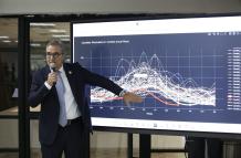 El ministro Goncalves explicó la situación de la represa.