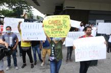 Empleados de gimnasios protestan