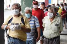 En Ecuador, los casos de coronavirus continúan en aumento.