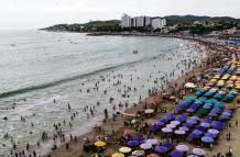 TURISTAS EN PLAYAS POR FERIADO DE CARNAVAL