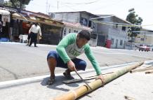 GENTE EN LAS CALLES S (32595129)